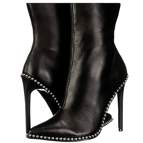 New w/Box Steve Madden Worthy Genuine Leather Studded Zip Stiletto